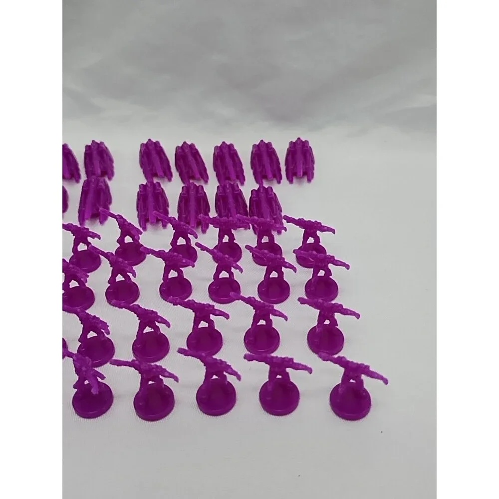 (47) 2007 Transformers Magenta Risk Board Game Player Pieces